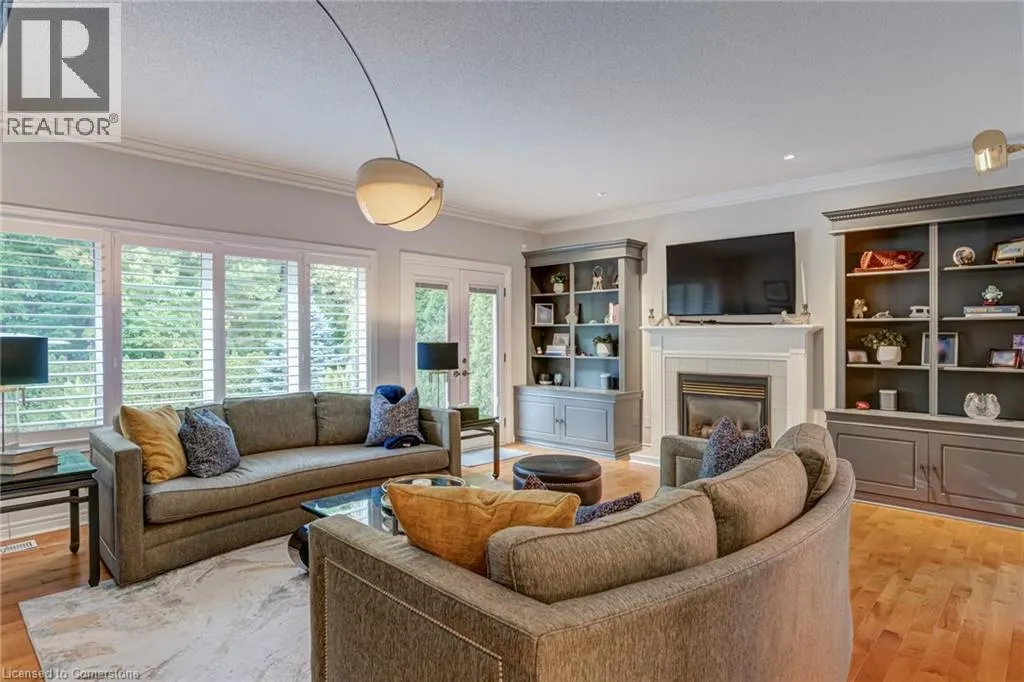 2372 RAVINE Gate