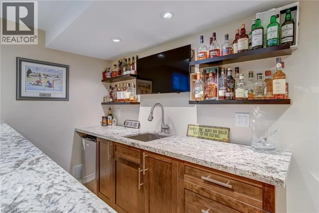 2372 RAVINE Gate