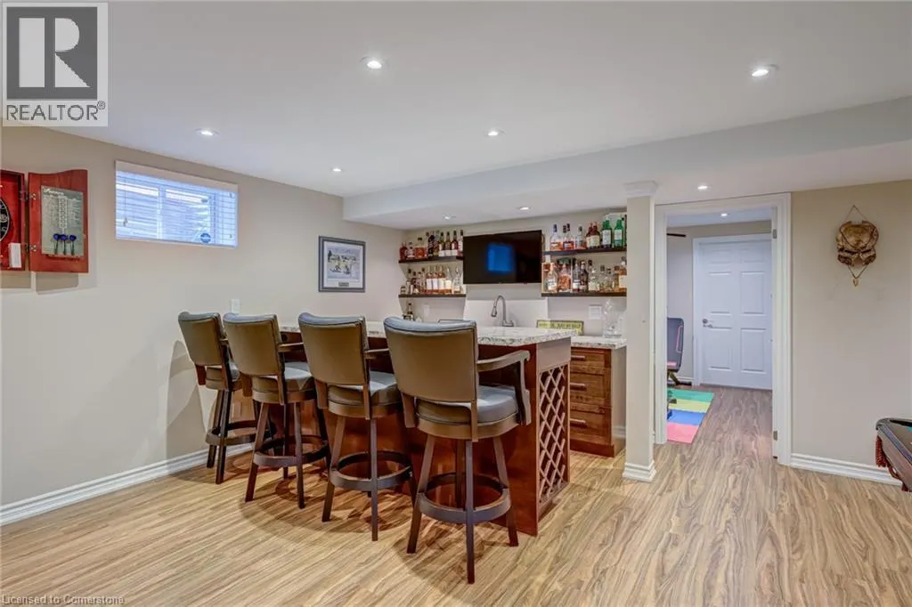 2372 RAVINE Gate