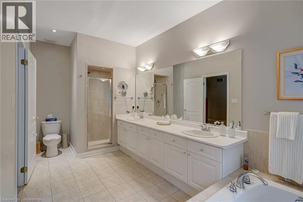 2372 RAVINE Gate