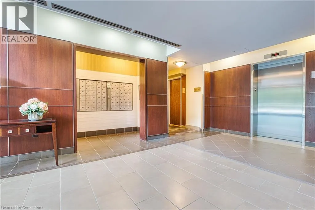 400 ROMEO Street N Unit# 103, #103