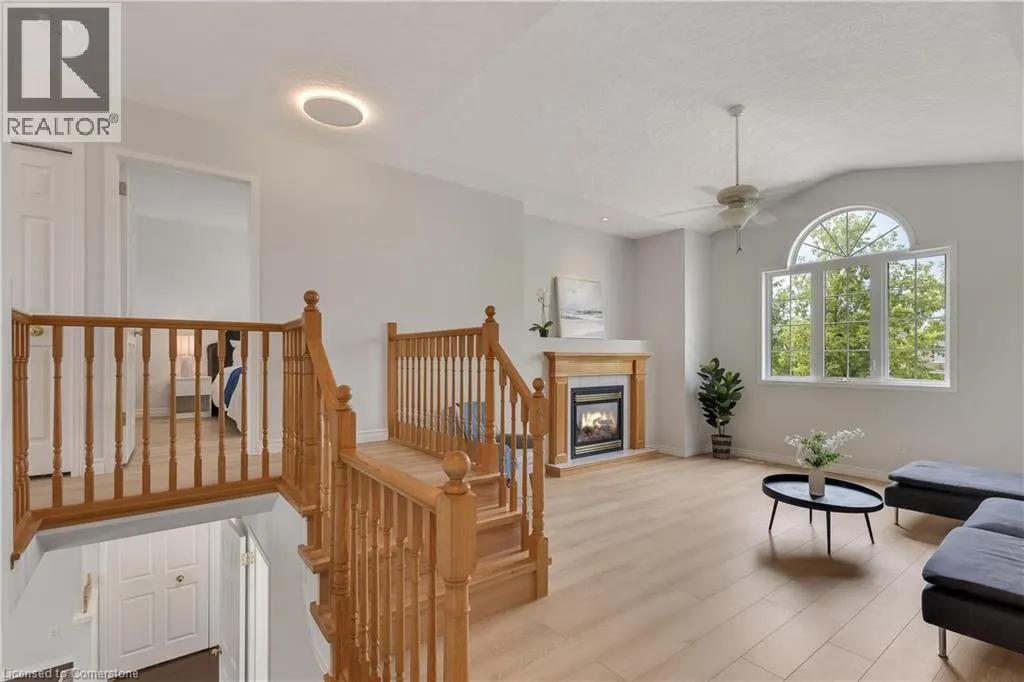 205 HOLBEACH Crescent
