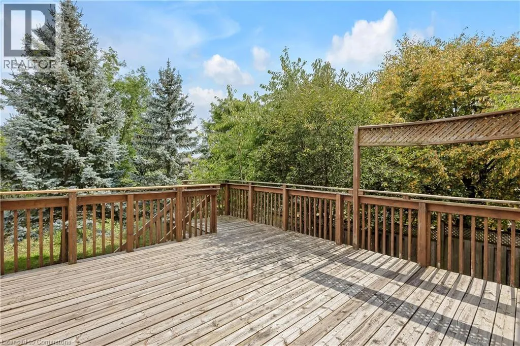205 HOLBEACH Crescent