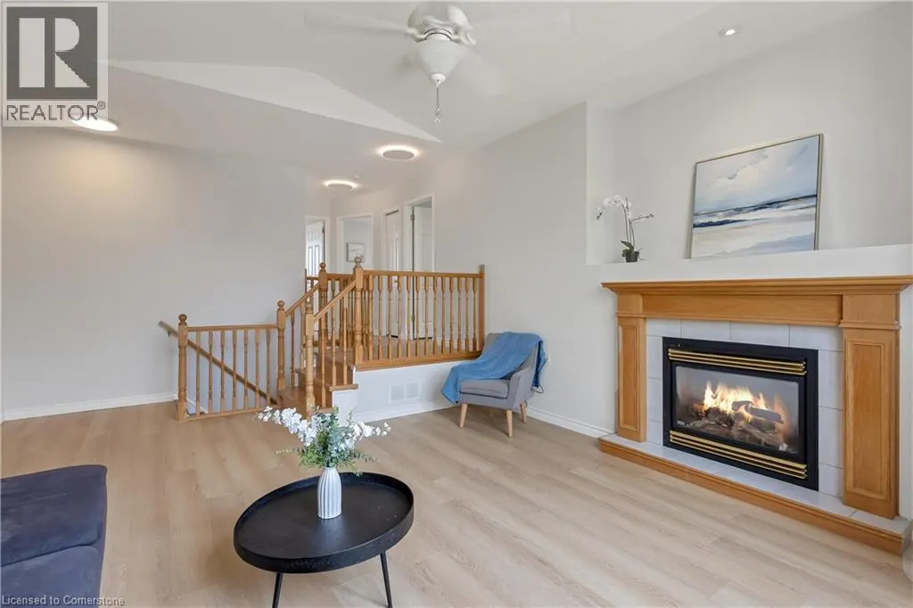 205 HOLBEACH Crescent