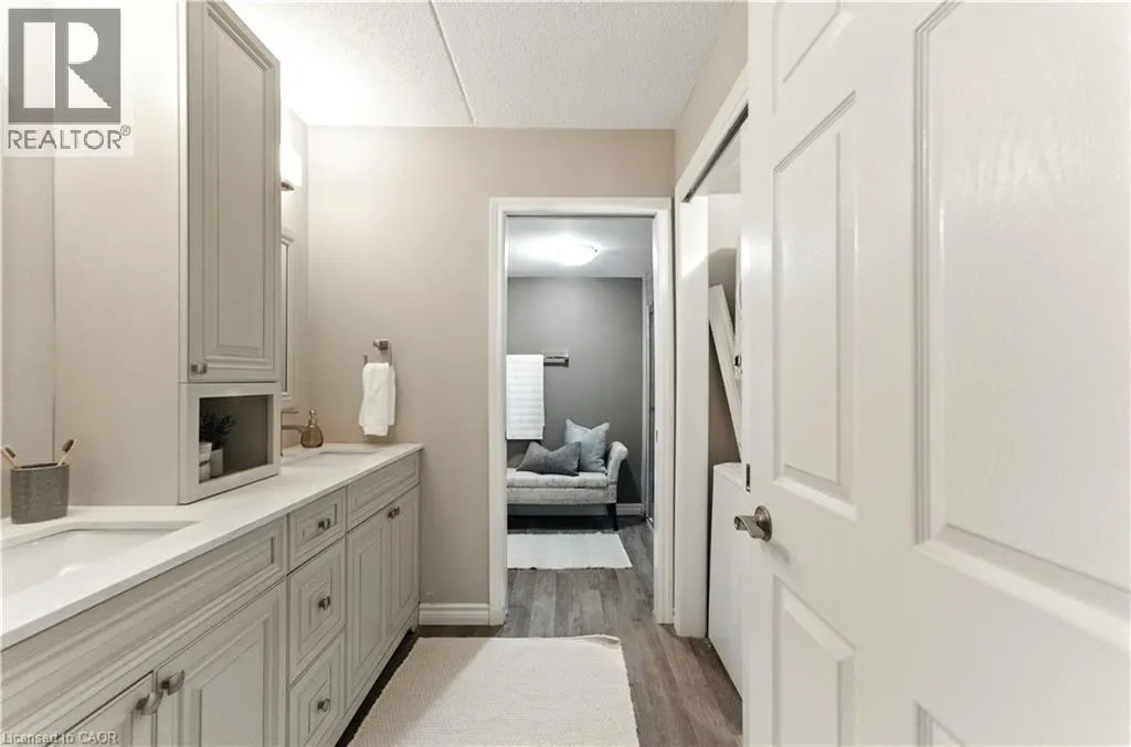2030 CLEAVER Avenue Unit# 124, #124