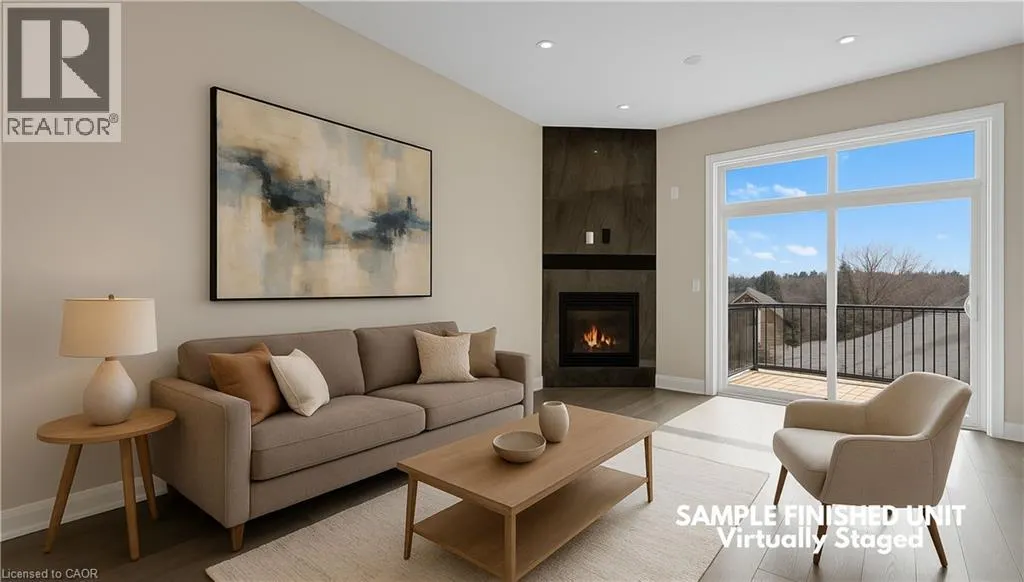 924 GARDEN COURT Crescent