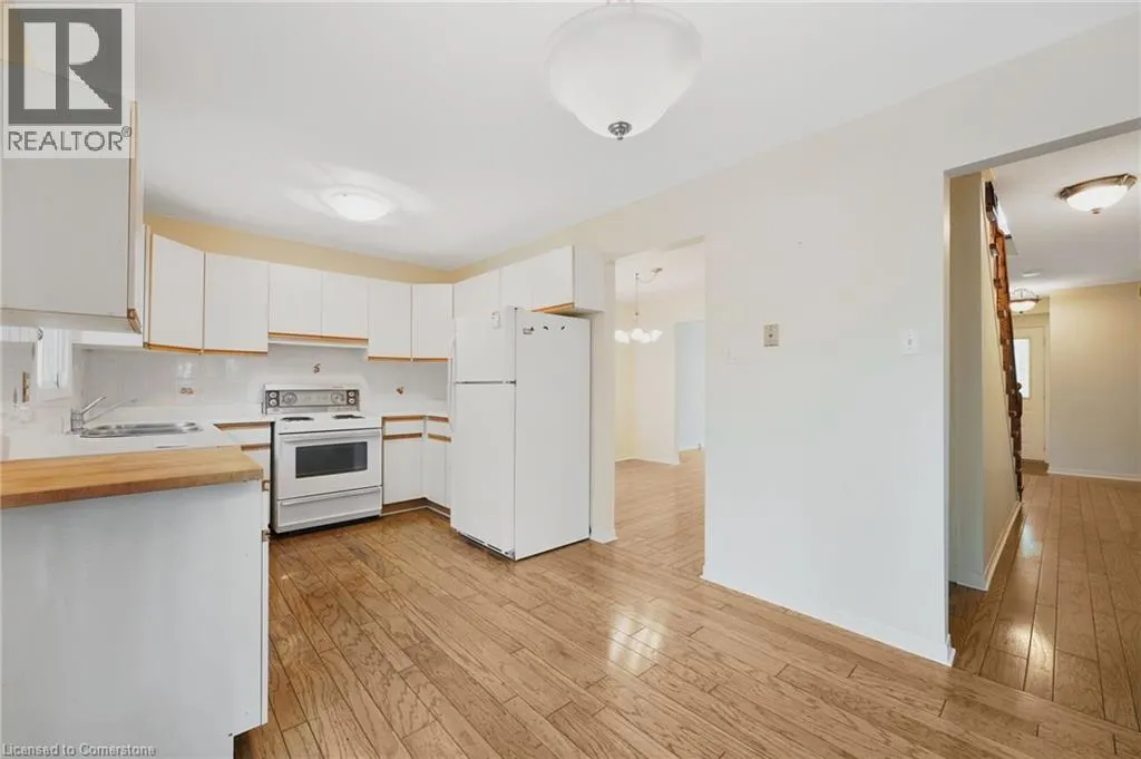 536 THORNDALE Drive