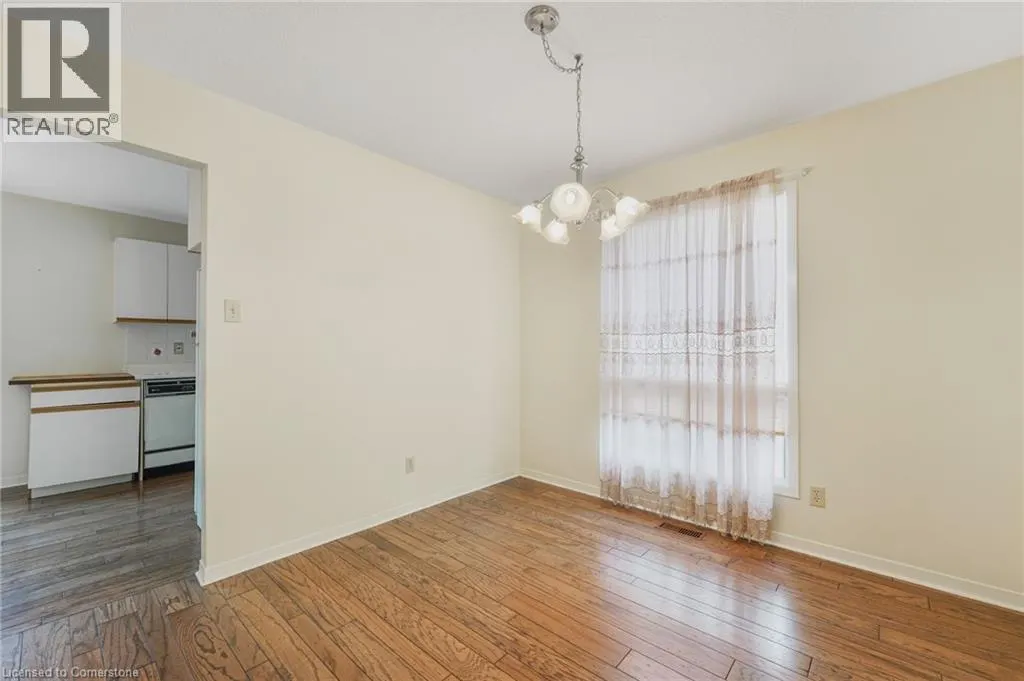 536 THORNDALE Drive