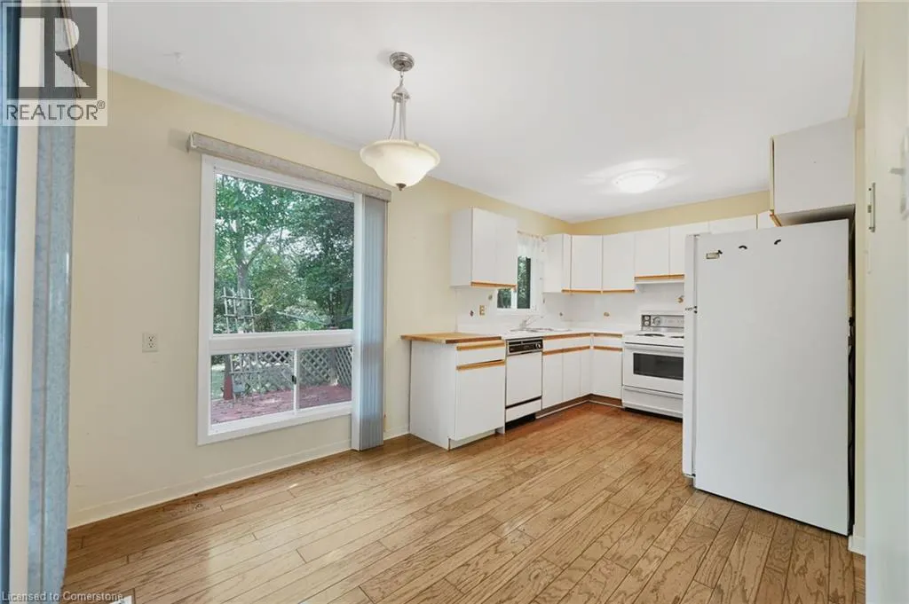 536 THORNDALE Drive