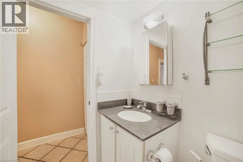 8 WOODMAN Drive S Unit# 808, #808