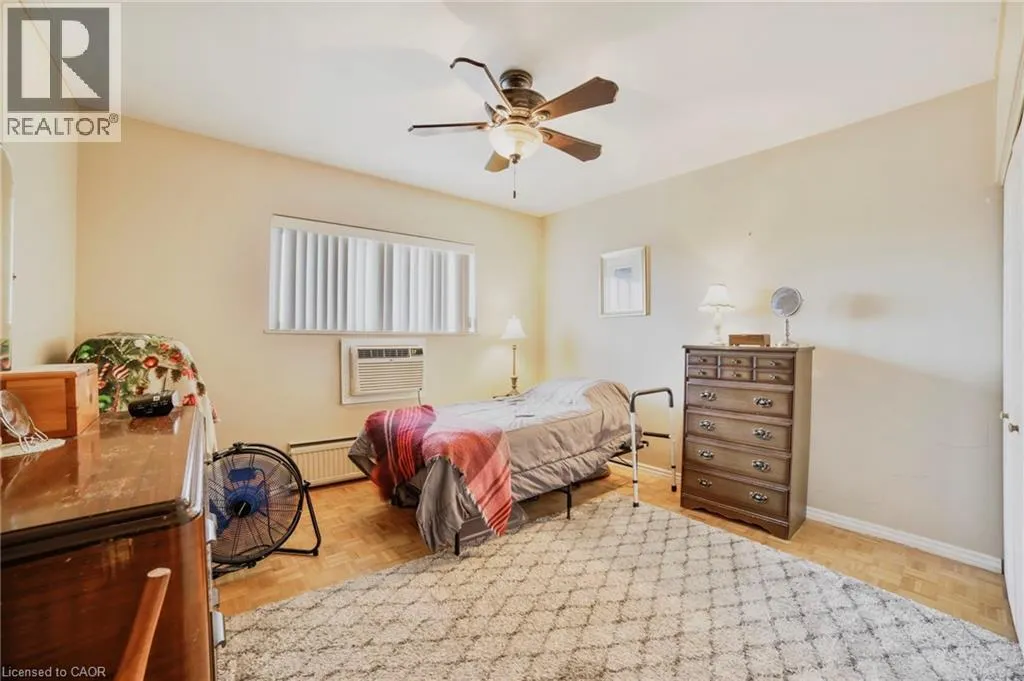 8 WOODMAN Drive S Unit# 808, #808
