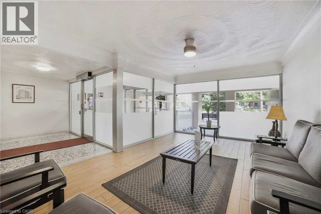 8 WOODMAN Drive S Unit# 808, #808