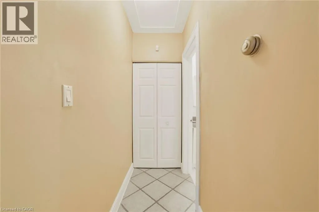 8 WOODMAN Drive S Unit# 808, #808