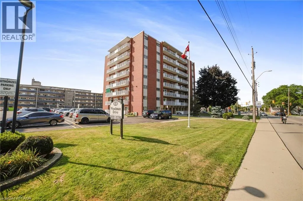 8 WOODMAN Drive S Unit# 808, #808