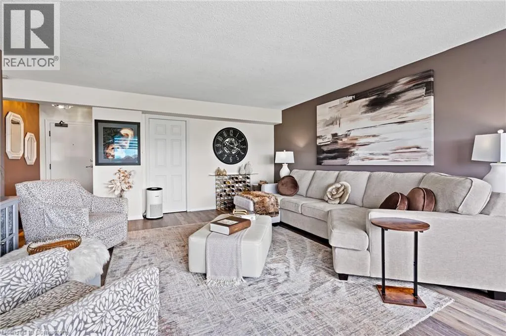 5100 DORCHESTER Road Unit# 704, #704