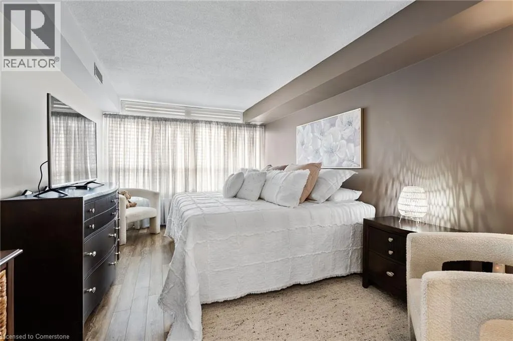 5100 DORCHESTER Road Unit# 704, #704