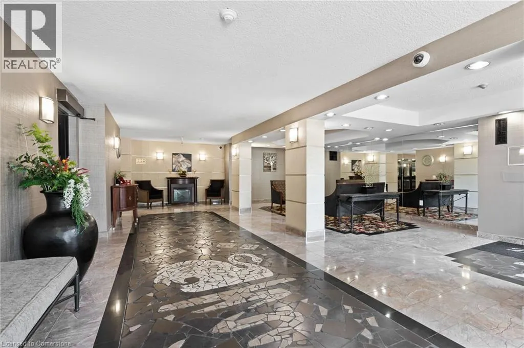 5100 DORCHESTER Road Unit# 704, #704