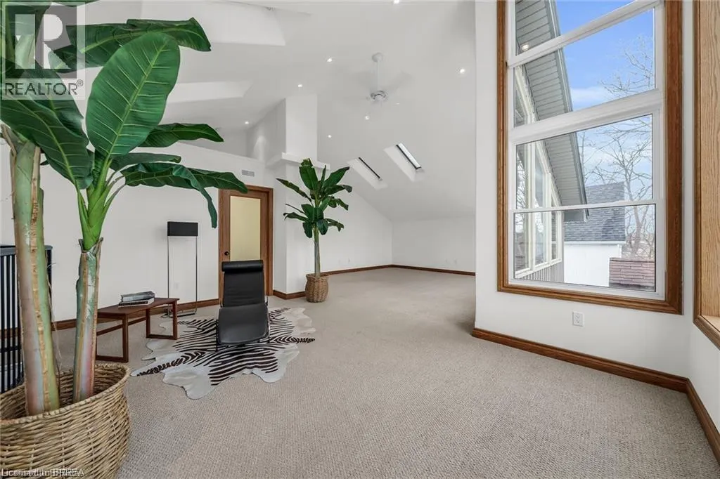 38 GRAND RIVER Street S