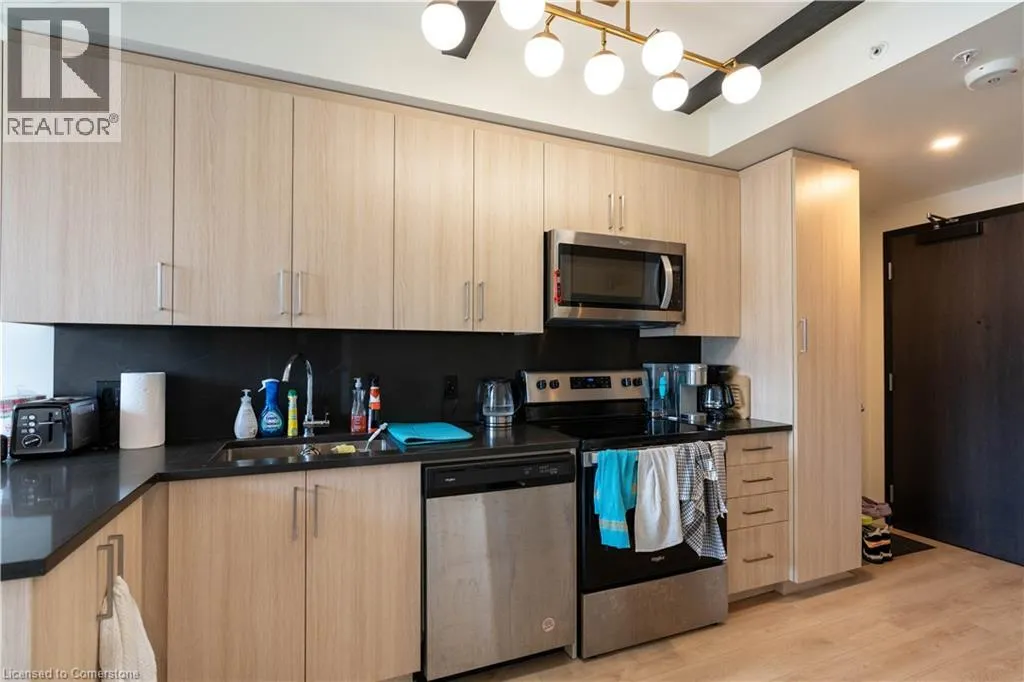 145 COLUMBIA Street W Unit# 835, #835