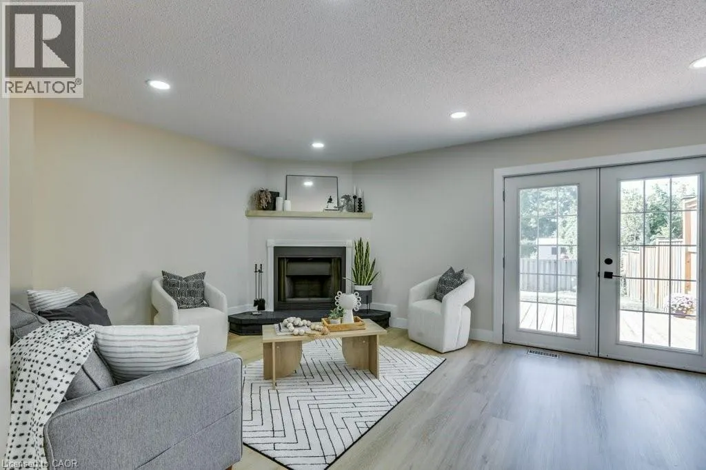 246 MARTINET Avenue