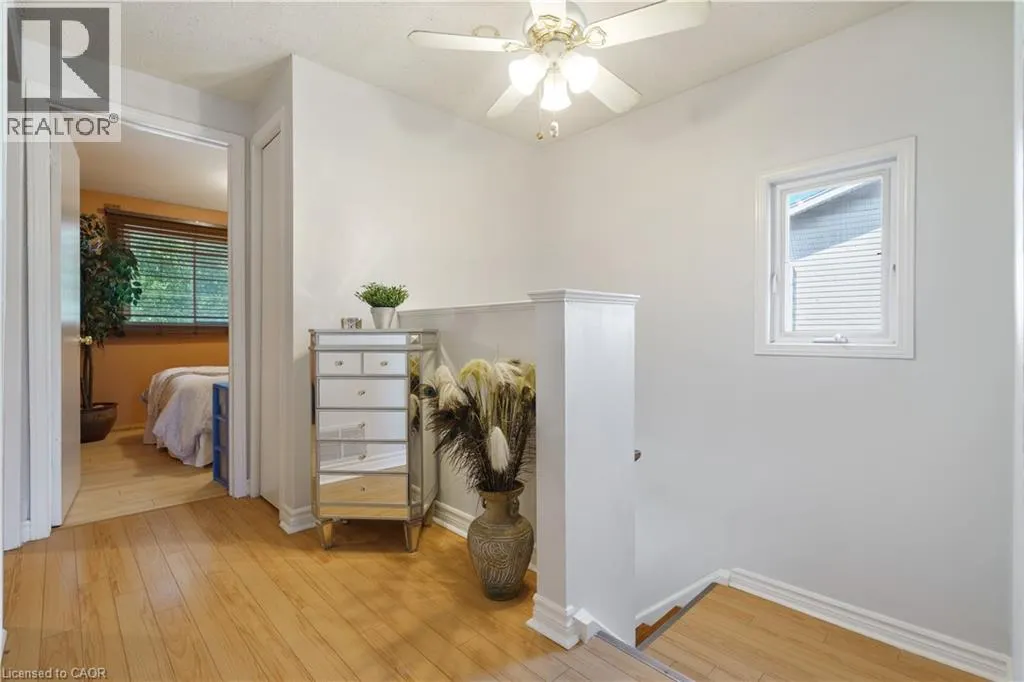 10 GLEN EDEN Court