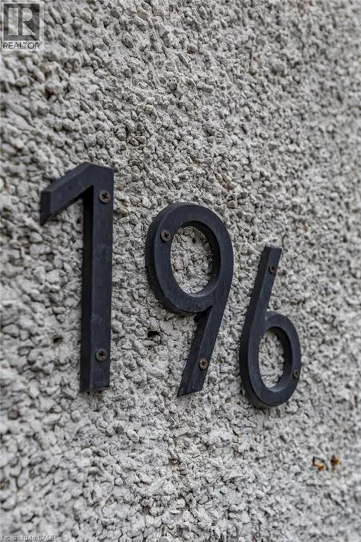 196 BOLD Street