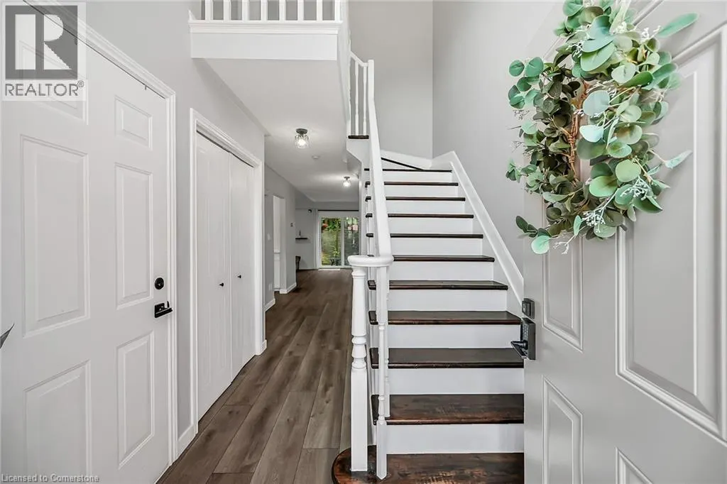 54 ARGYLE Street S Unit# 2, #2