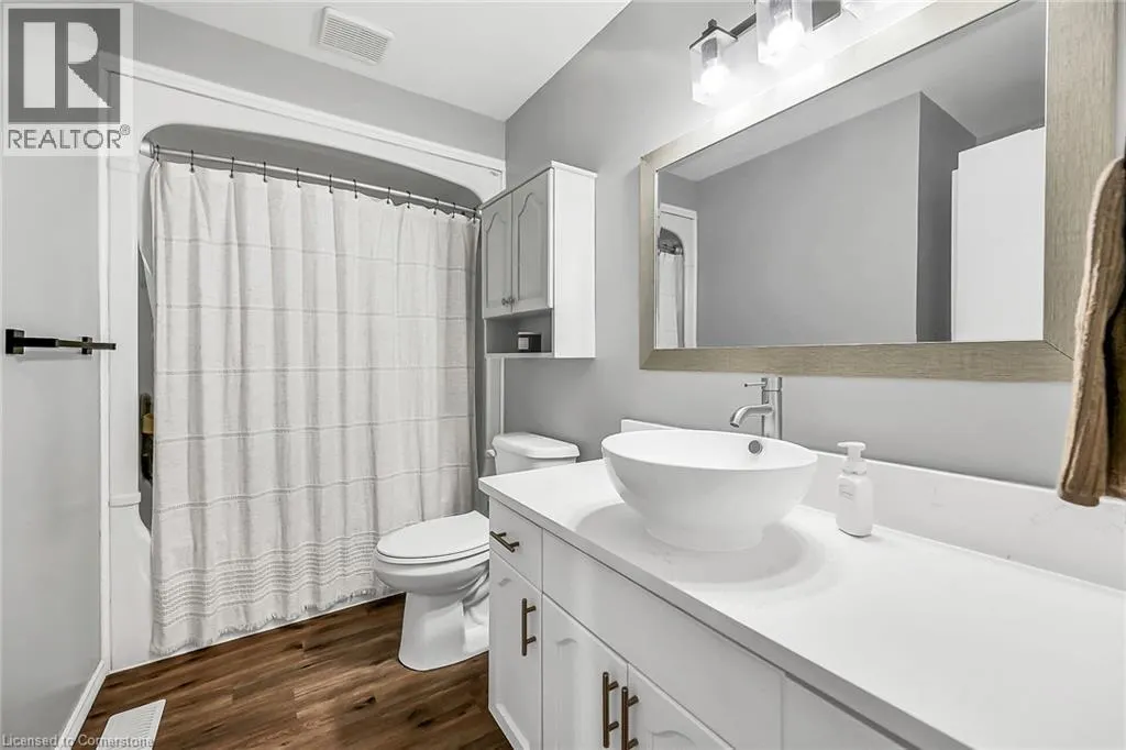 54 ARGYLE Street S Unit# 2, #2
