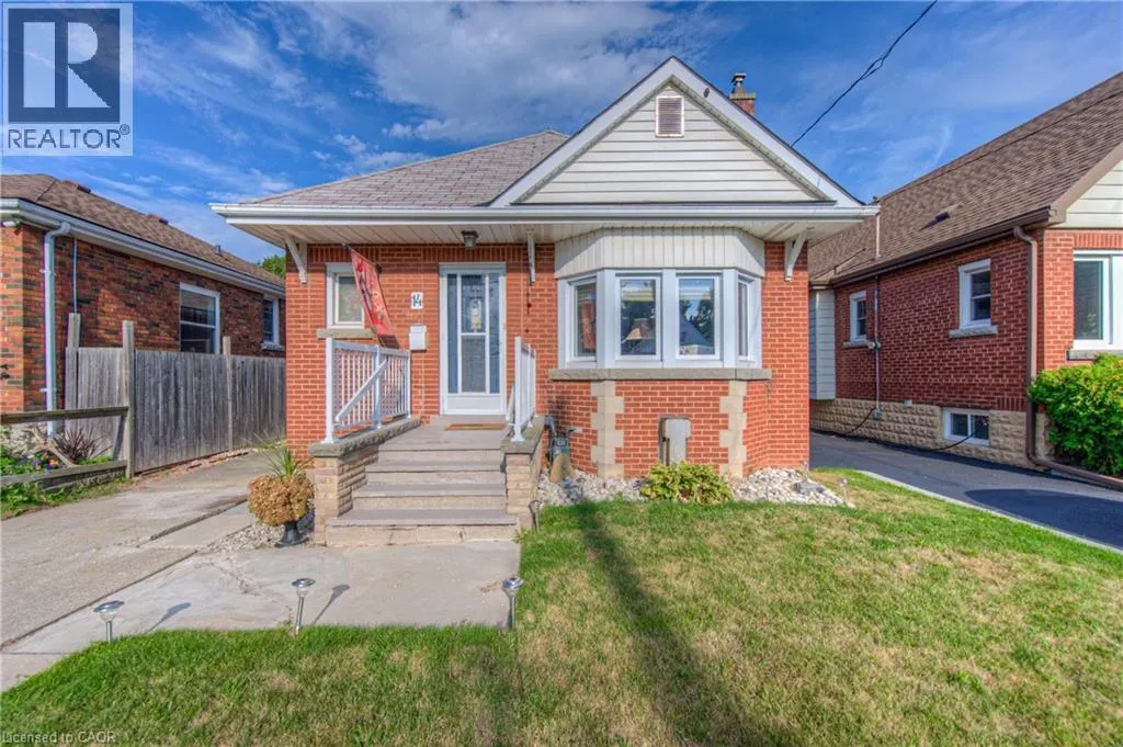 14 BARONS Avenue S