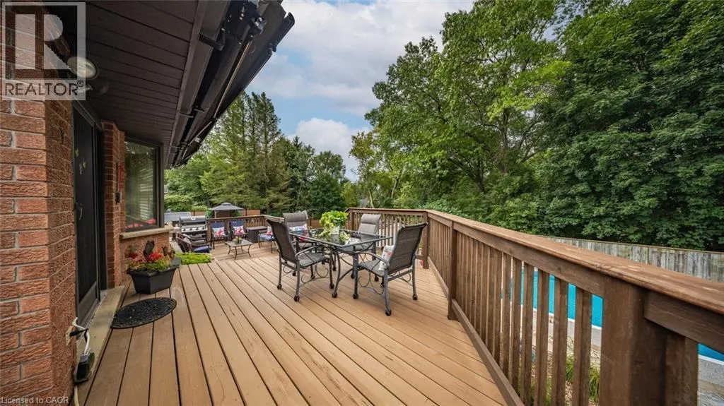 46 BERKLEY Crescent