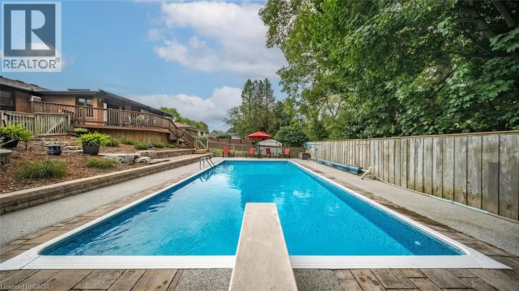 46 BERKLEY Crescent