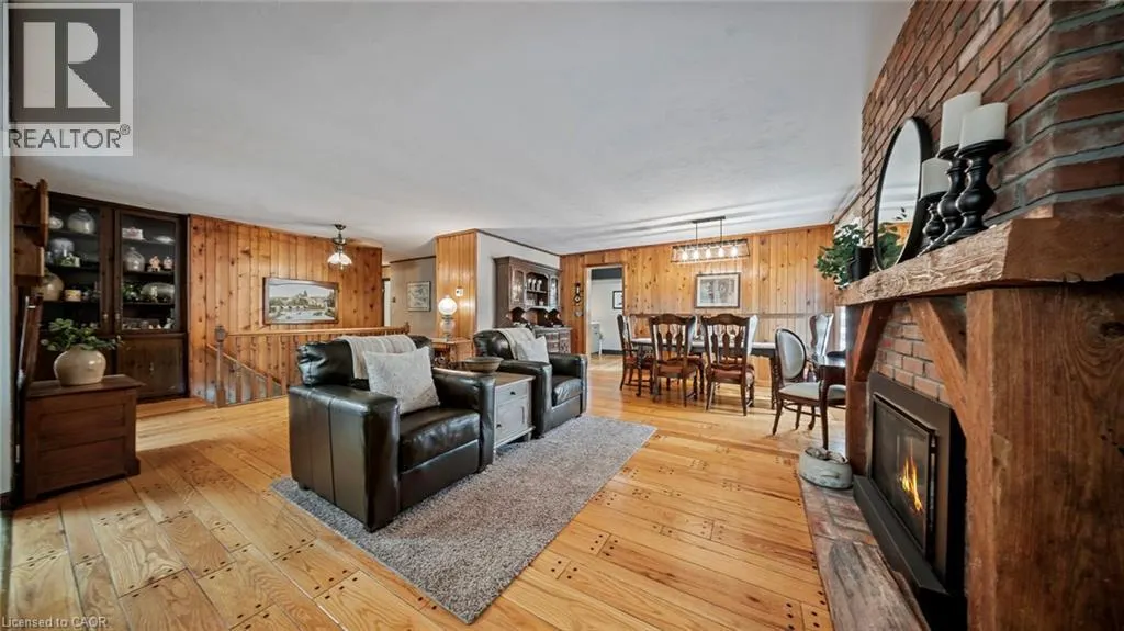 46 BERKLEY Crescent
