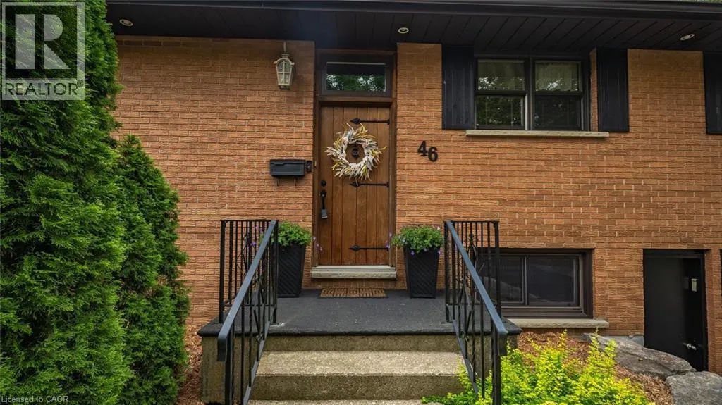 46 BERKLEY Crescent