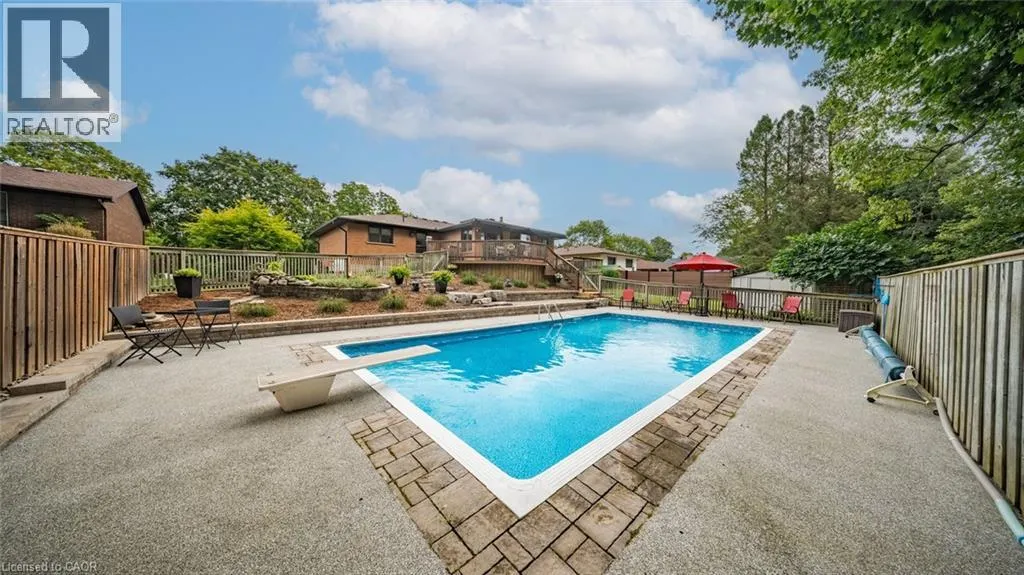 46 BERKLEY Crescent