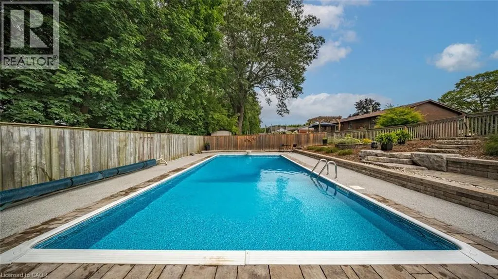 46 BERKLEY Crescent