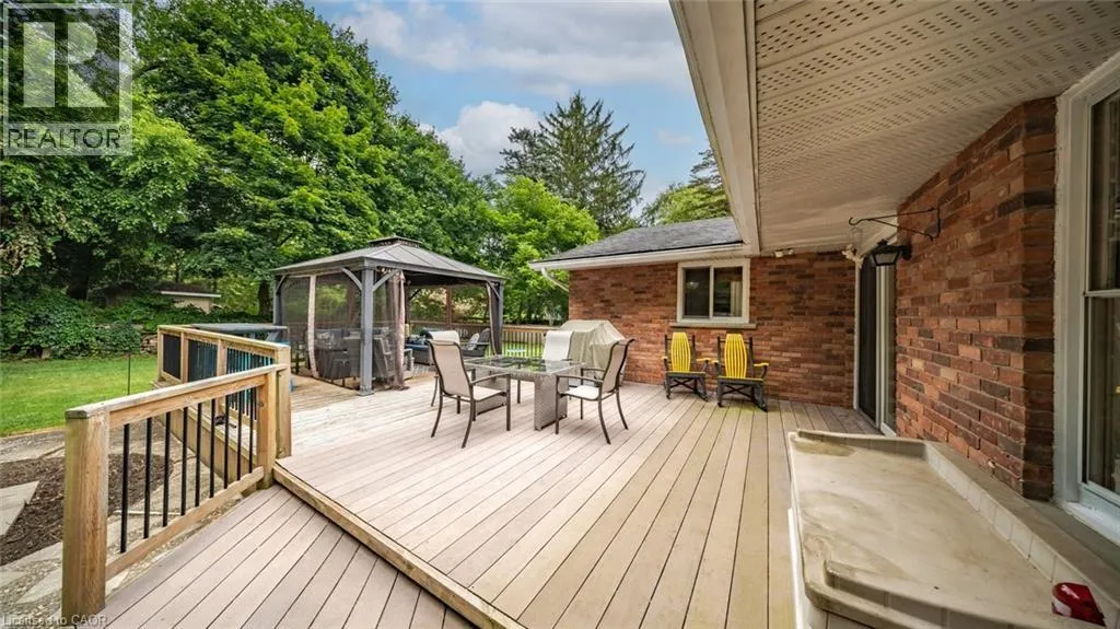 15 EVERGREEN HILL Road