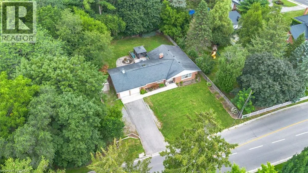 15 EVERGREEN HILL Road