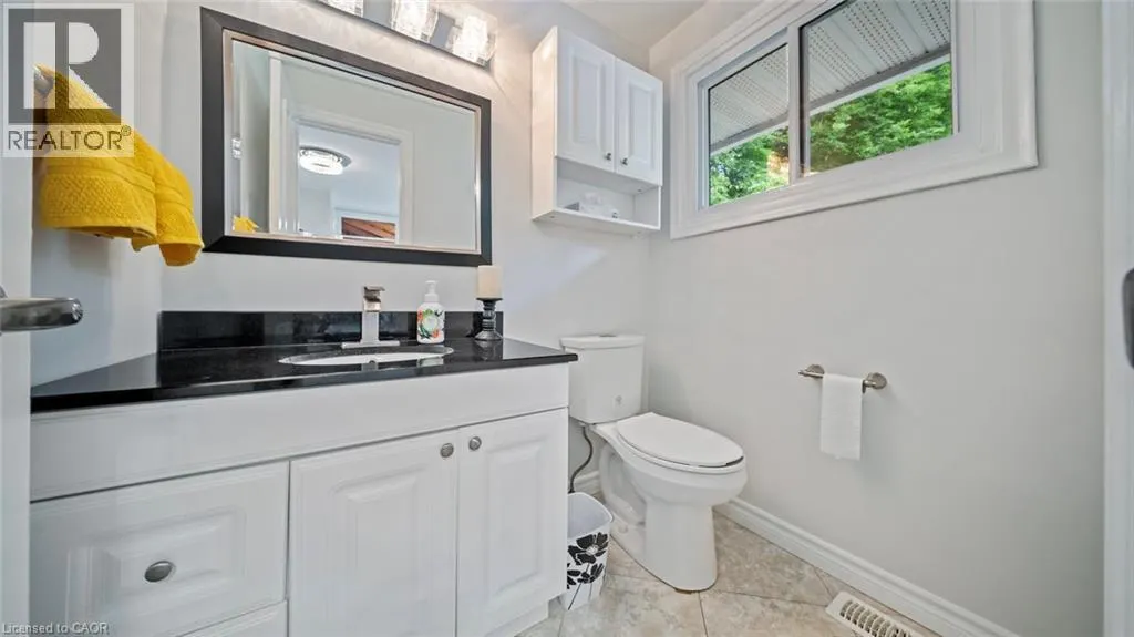 15 EVERGREEN HILL Road