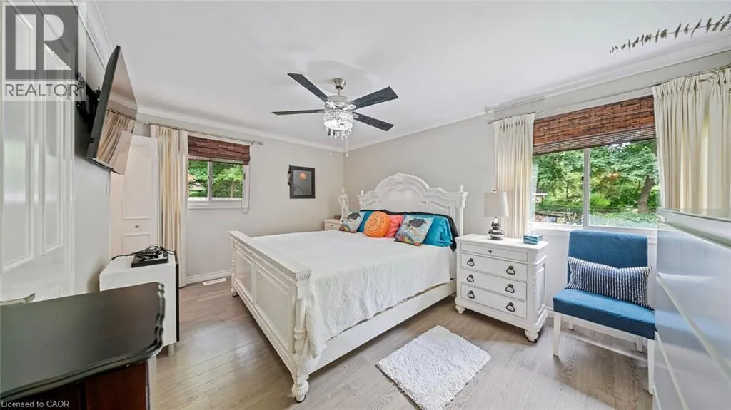 15 EVERGREEN HILL Road