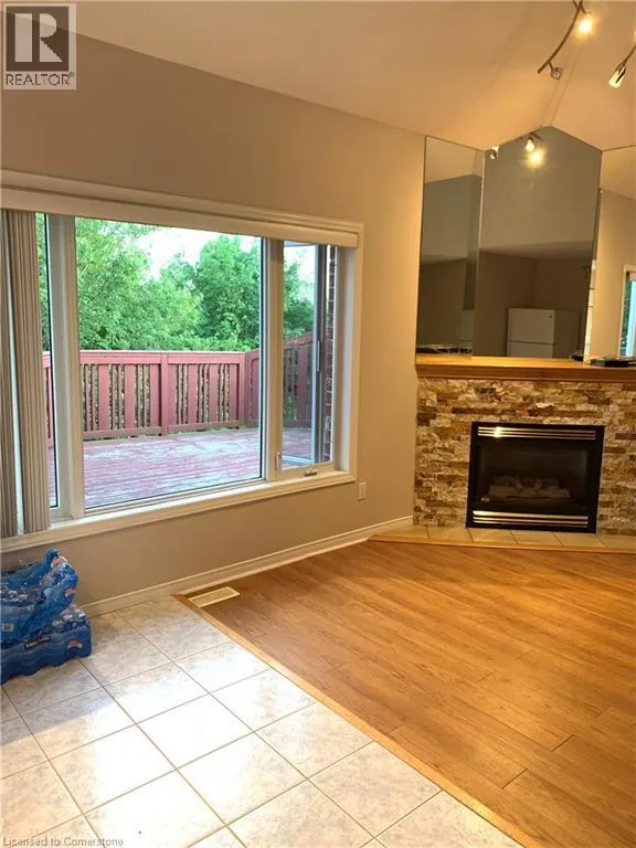 661 HEATHCLIFFE Place Unit# Upper, #Upper