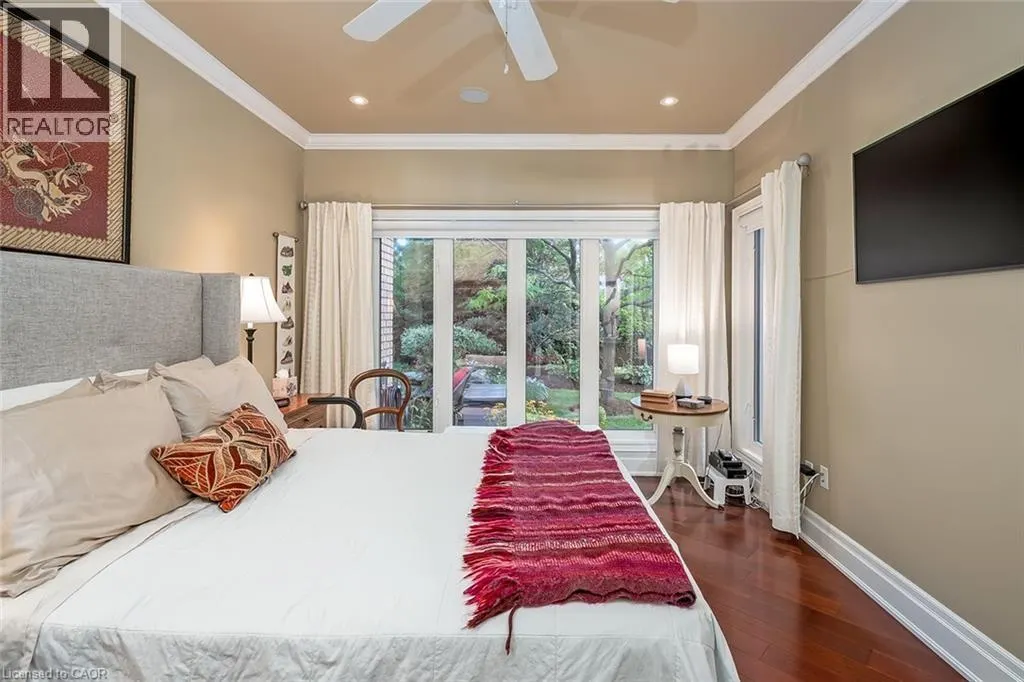 2375 RAVINE Gate