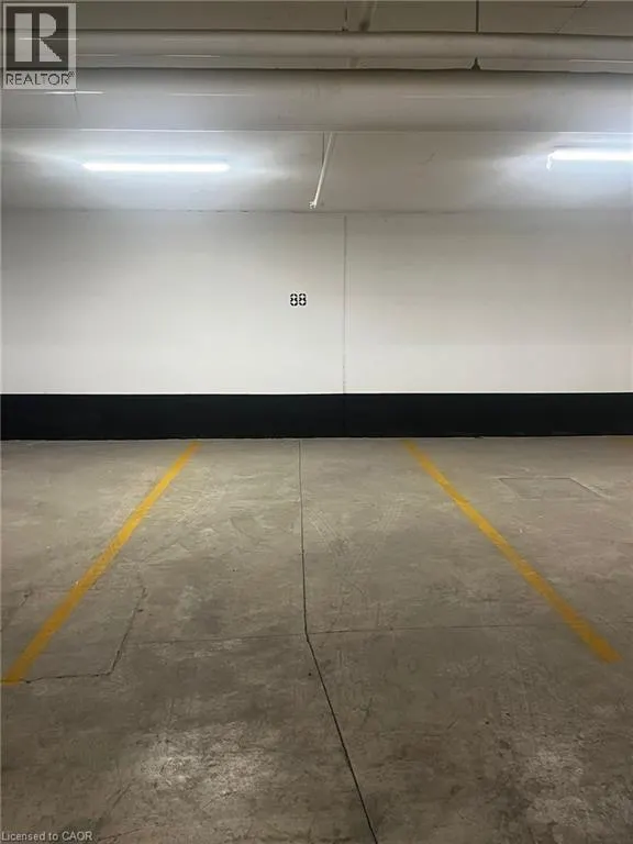 395 DUNDAS Street Unit# 718, #718