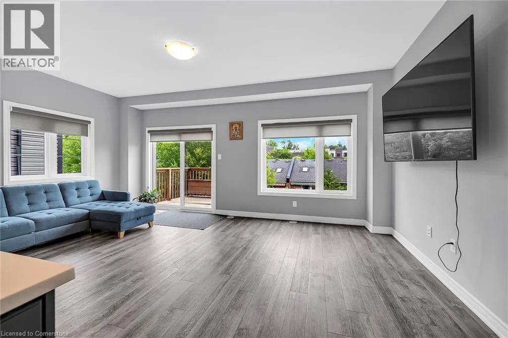 187 WILSON Street W Unit# 8, #8