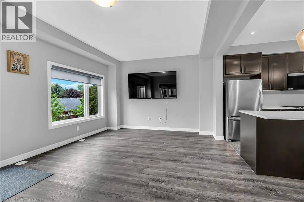 187 WILSON Street W Unit# 8, #8
