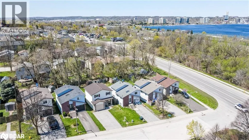 82 MELINDA Crescent