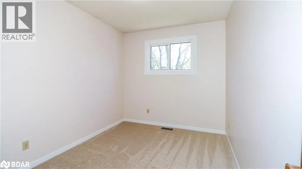 82 MELINDA Crescent