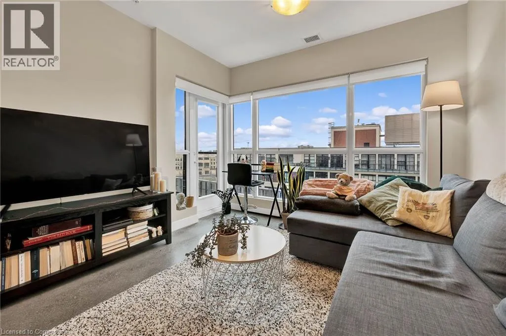 1 VICTORIA Street S Unit# 812, #812