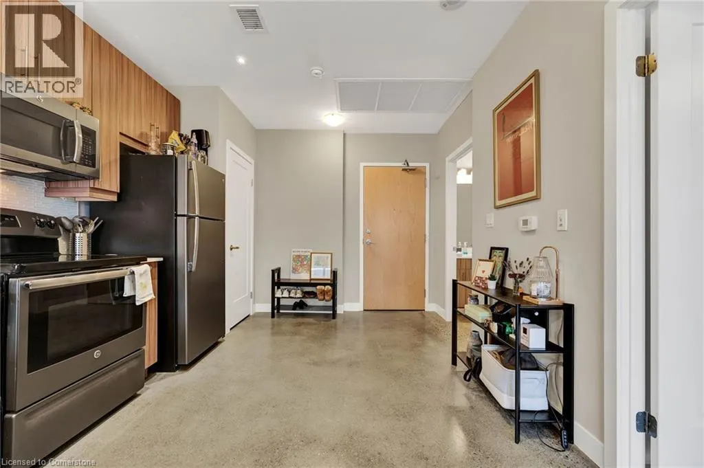 1 VICTORIA Street S Unit# 812, #812