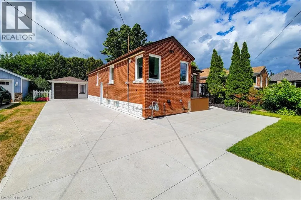 88 FIDDLERS GREEN Road