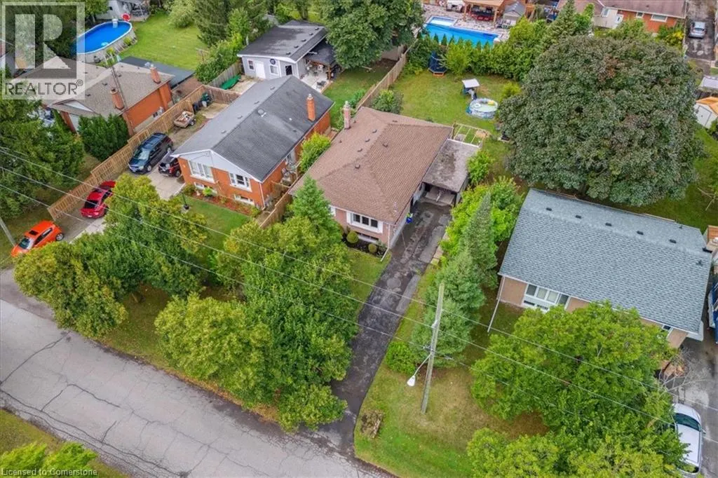 5 HOWARD Avenue